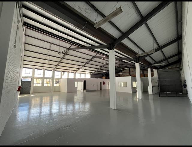 474M² WAREHOUSE TO LET IN MAITLAND